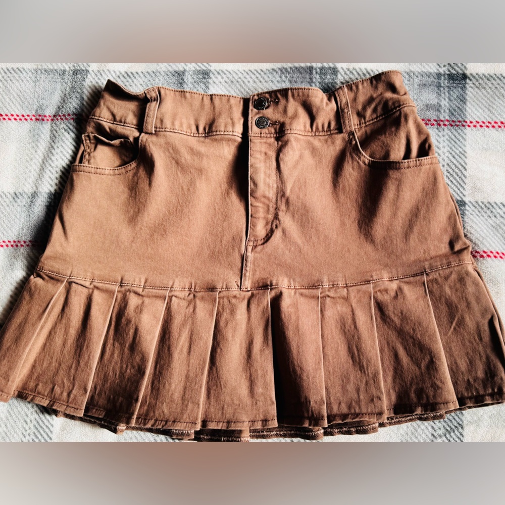 Hollister Tan Button-Accent Skirt